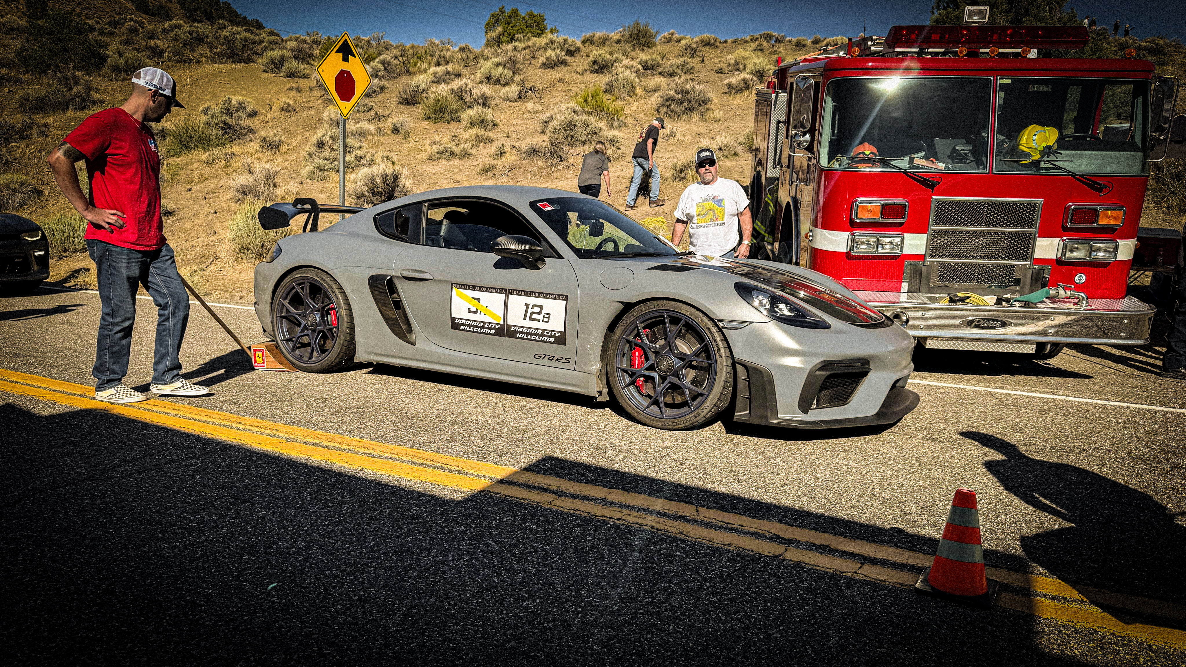 Porsche GT4 RS